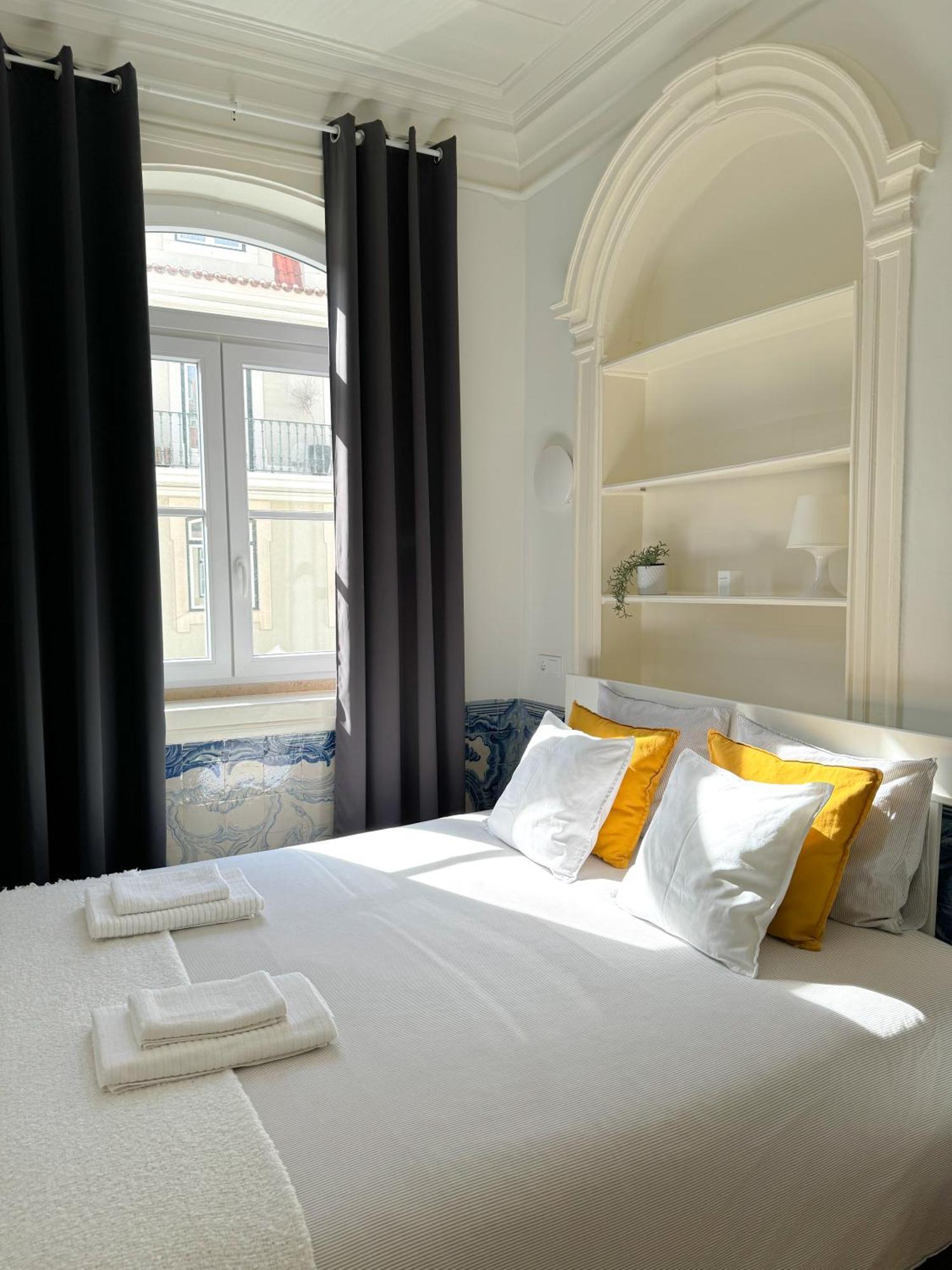 Cozy With Shared Bathroom On Rua Augusta * Lisbon